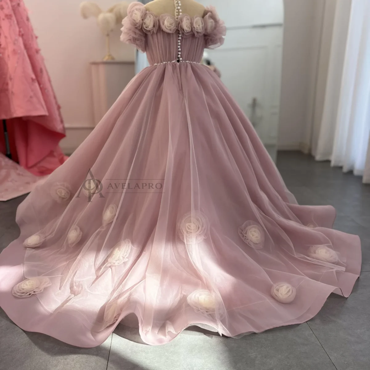 Luxury Arabic Pink Girl Dress Handmade Flowers Princess Gown