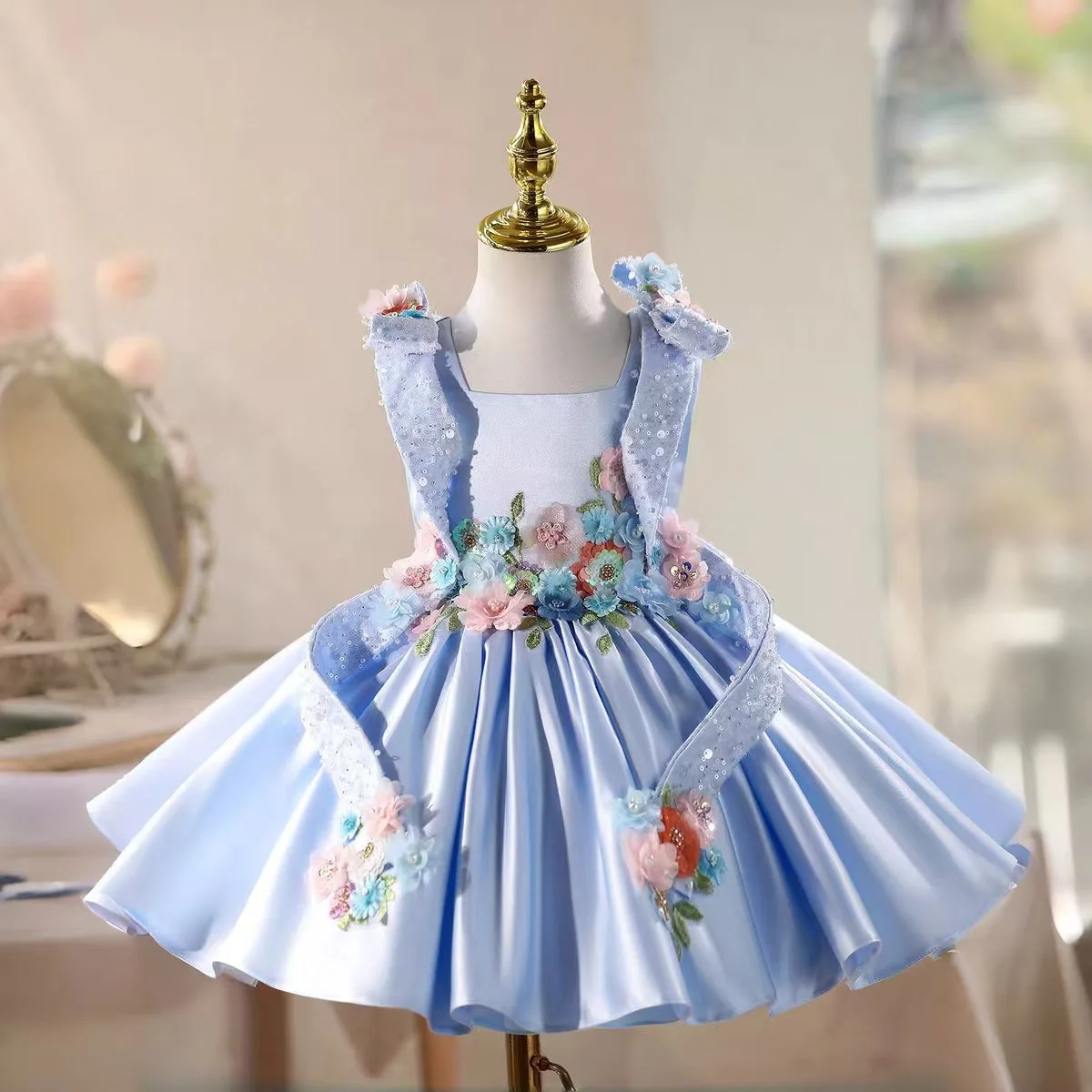 Luxury Flowers Beauty Girl Dress Kids Princess Birthday Gown