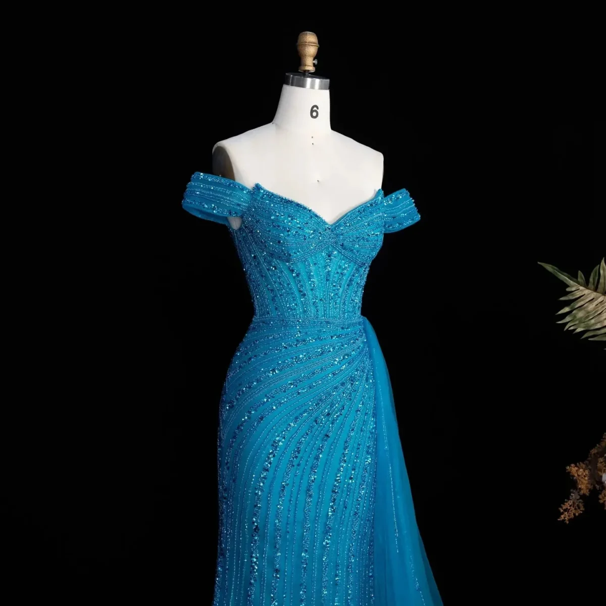 Luxury Off-the-Shoulder Evening Dress with Asymmetrical Tulle Skirt and Boned Bodice