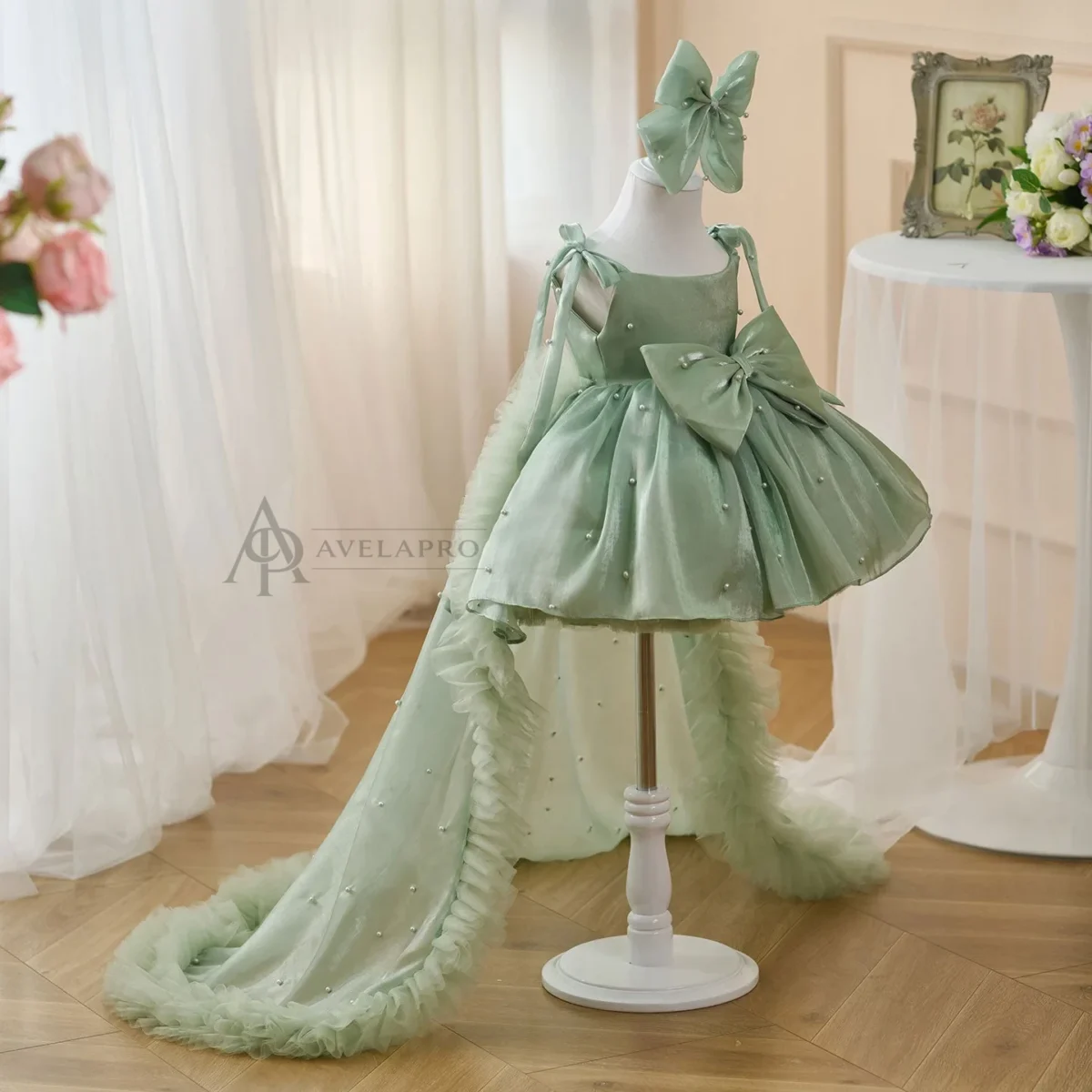 Bowed Lace Up Satin Flower Girl Dress With Trailing