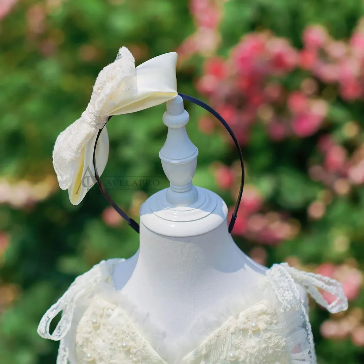 Champagne Flower Girl Dress for Girls Floral Embroidery Tulle Ball Gown for Wedding