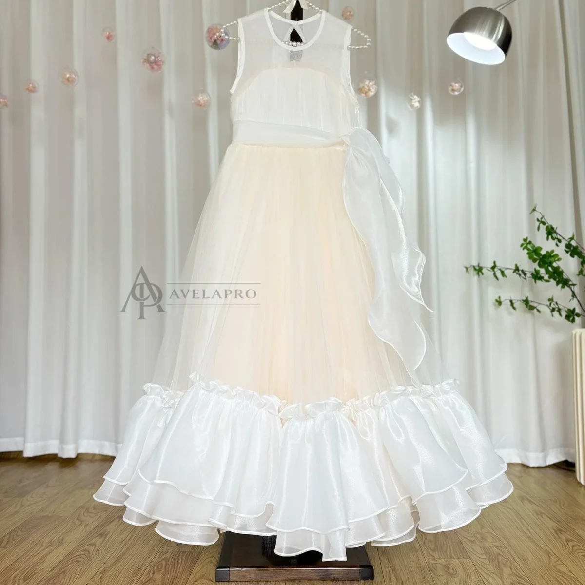 Elegant Beige Girl Dress Princess for Birthday Wedding Party