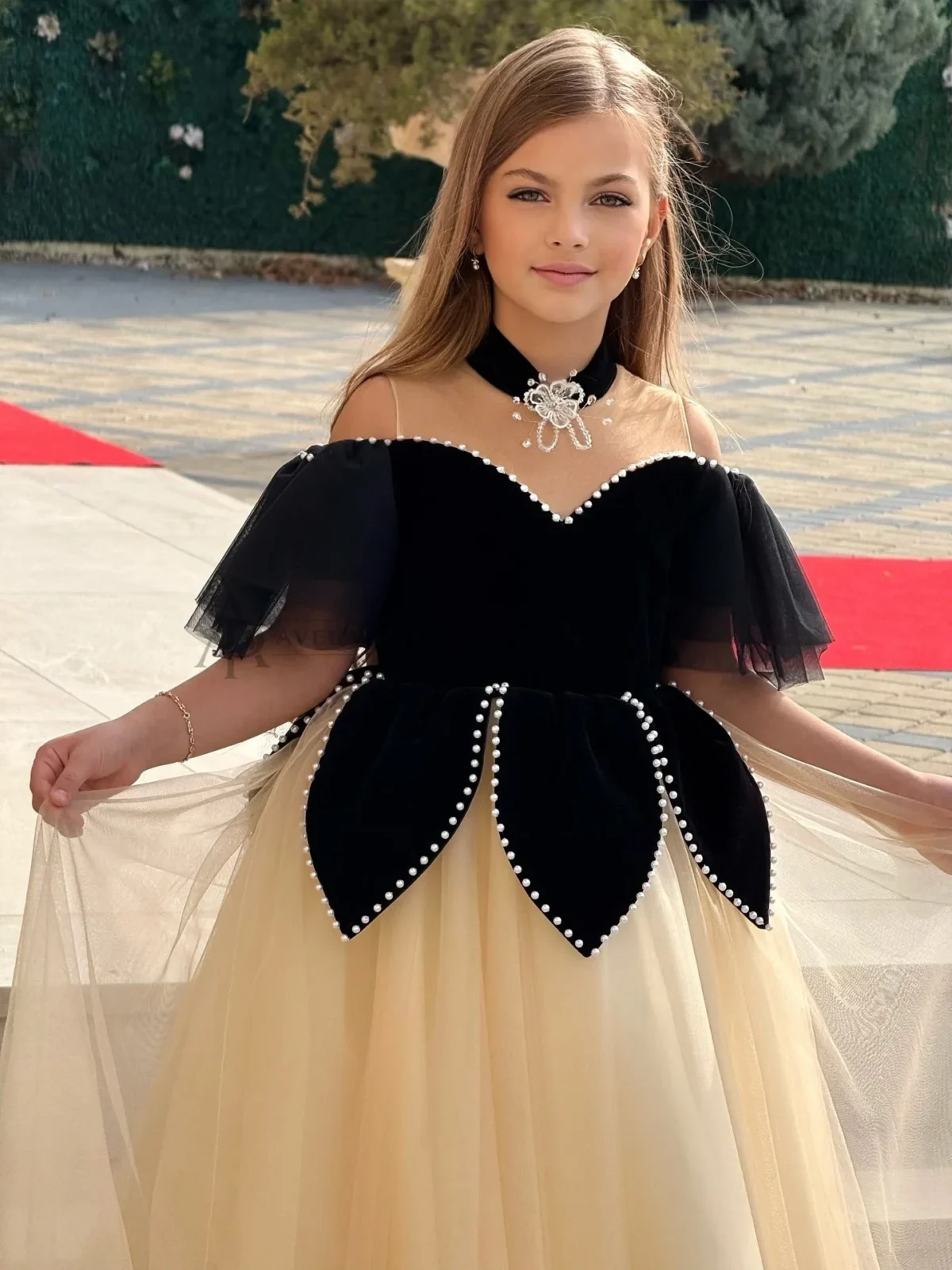 Elegant Black Off-Shoulder Princess Ball Gown Dress