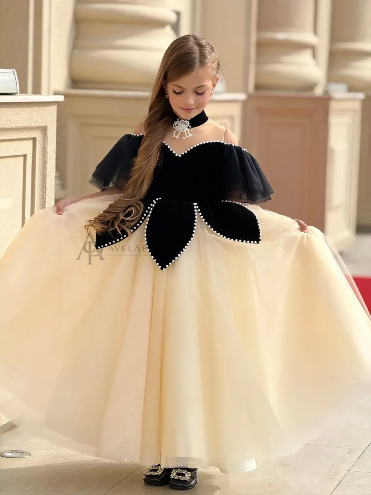 Elegant Black Off-Shoulder Princess Ball Gown Dress