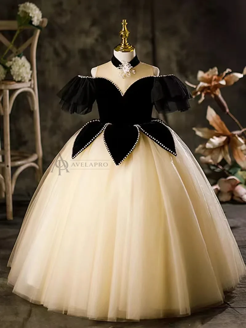 Elegant Black Off-Shoulder Princess Ball Gown Dress