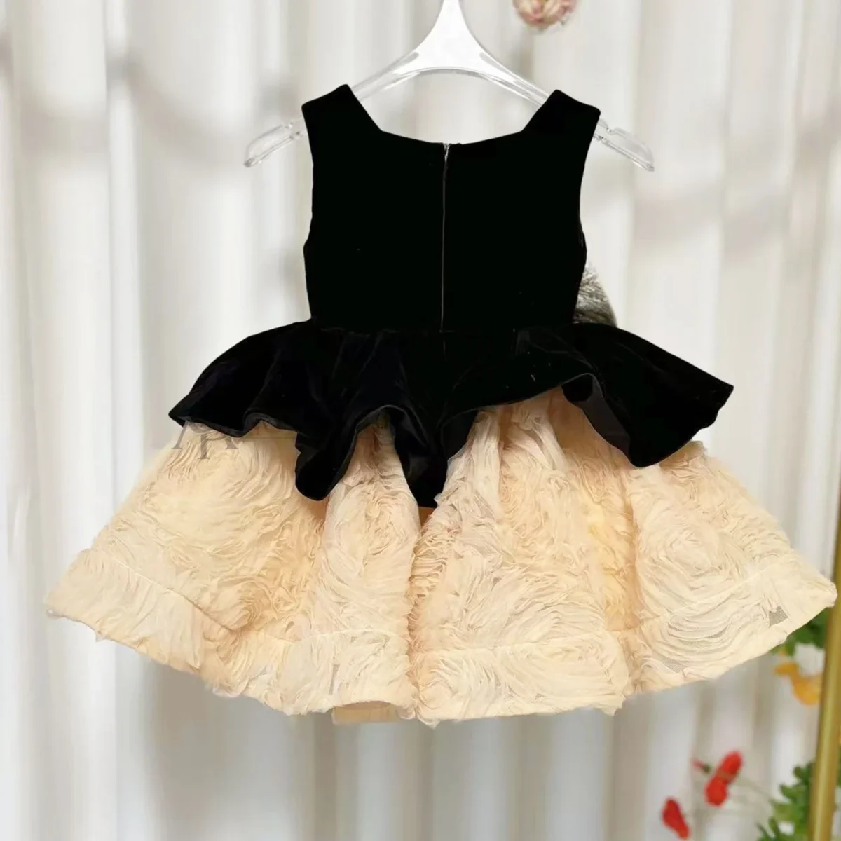 Elegant Girl Dress Velvet Top Gold Bowed Party Ball Gown