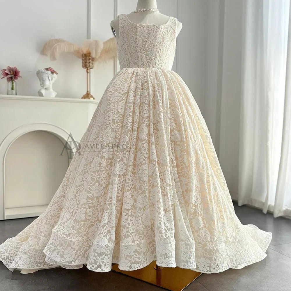 Elegant Ivory Flower Girl Dress Appliques Lace Princess Gown