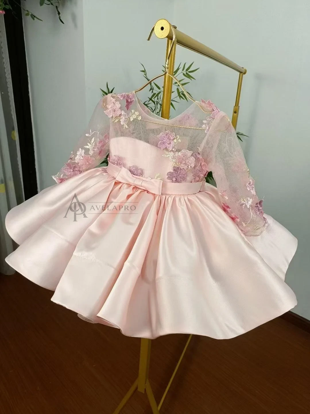 Elegant Pink Girl Bridesmaides Dress Full Sleeve for Princess