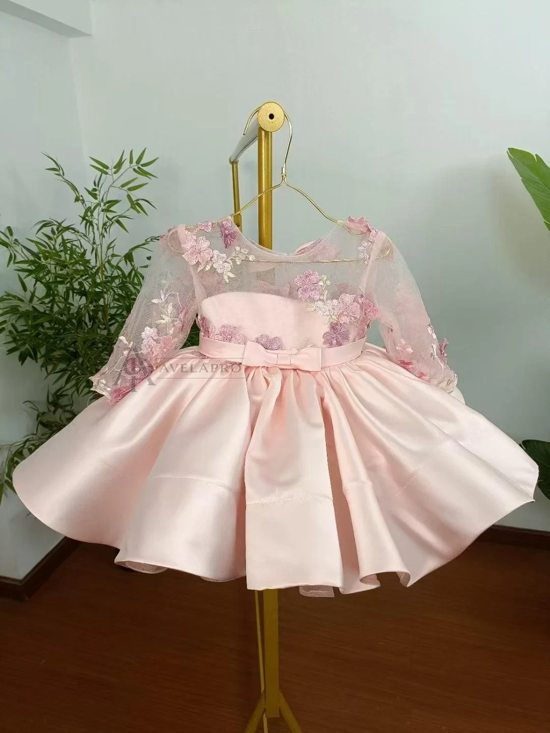 Elegant Pink Girl Bridesmaides Dress Full Sleeve for Princess